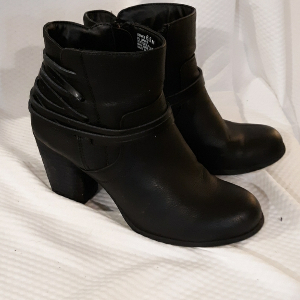 Madden girl black boots size 6.5